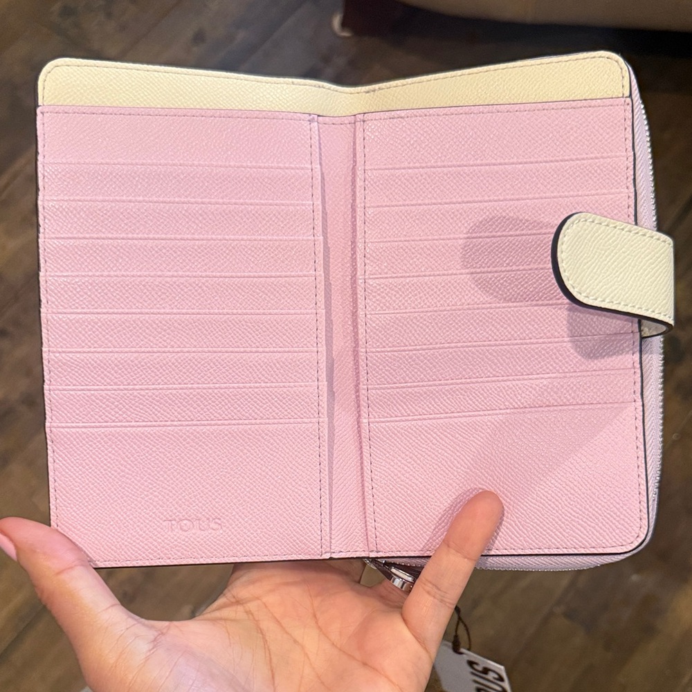 TOUS Metallic Rose Zip-Around Wallet - Picture 8 of 9